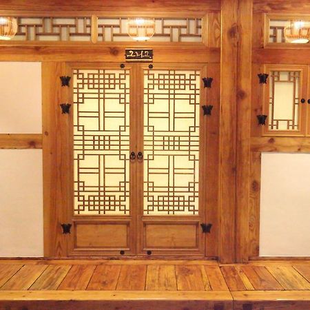 Samlockhon Hanokstay Jeonju Extérieur photo